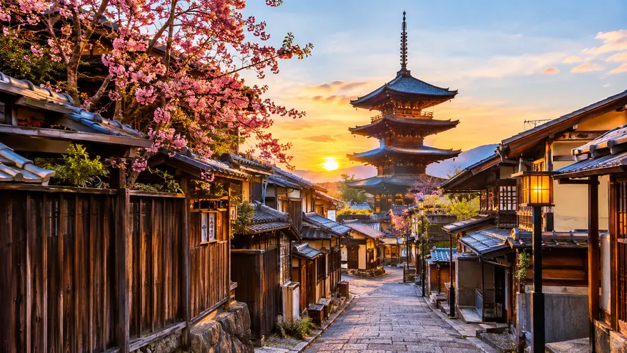 Gion's Temples, Shrines & Landmarks